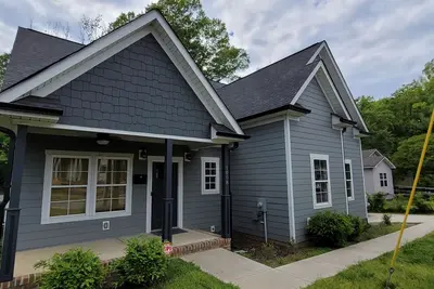 Image de Spacious deluxe home away from home