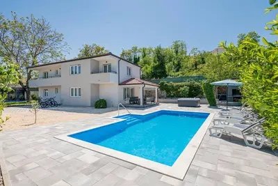 Image de Belle maison à Zmijavci avec WiFi