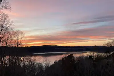 Image de Rare A-Frame w\/ Lake Cumberland Views