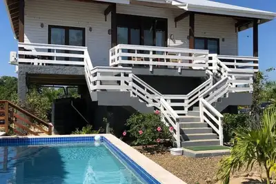 Image de La Vida Belize - Casa is a Beautiful Beach Front Home with Pool