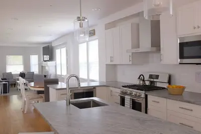 Image de 5br Summer House; Easy Walk to Beach/Cookman Ave.