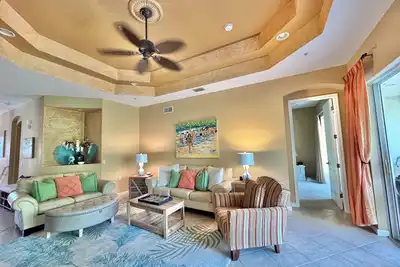 Image de Upscale gated community with a beautiful Floridan aesthetic!