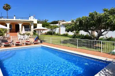 Image de Maison de vacances Nerja pour 1 - 6 personnes avec 3 chambres Ă coucher - Maison de vacances