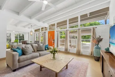 Image de Mid-Century Bungalow By Arlington Park in South Gate, Central to Siesta and Lido