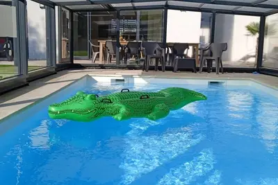 Image de Villa avec piscine chauffée à 300 m de la plage