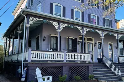 Image de Whole House - Three apartments-One Block from the beautiful Cape May Beach!