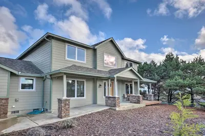 Image de Spacious Bandon Getaway - 2 Blocks to Ocean!