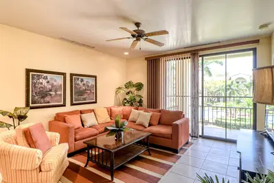 Image de Dreamy Condo near the Beach W Shared Pool\/Hot Tub, Private Balcony & Fast WiFi