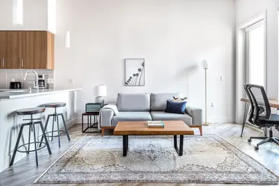 Image de Ideal Redwood City 1br w/ W/D, Gym, Bbq, walk to Caltrain, by Blueground