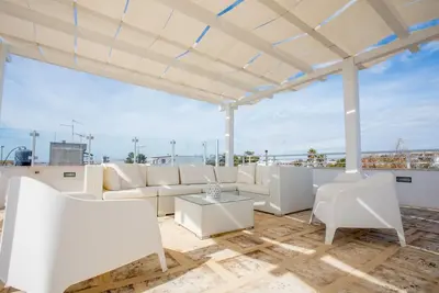Image de Regina Terrace | central area, close to the beach