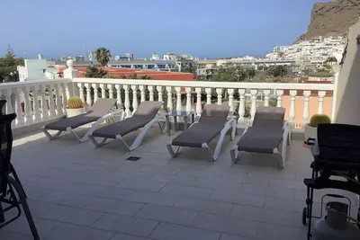 Image de 2 Bedroom Apartment With Very Large Terrace