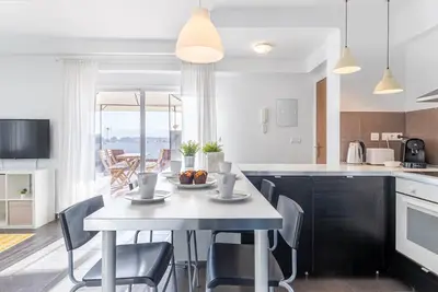 Image de Homeabout La Merced Penthouse 39 (2br 1bt)