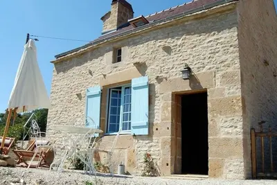 Image de Gîte de charme rénové avec terrasse et four à pain, proche de Langres et de la nature