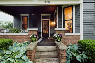Image de B-Town Bungalow ✅ Perfect for Iu Parents ✅ Best Location