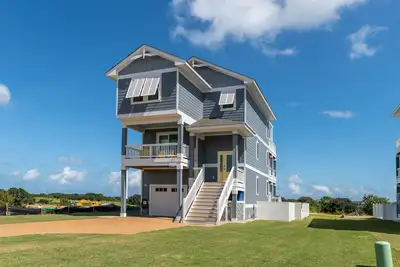 Marie's Ocean View: Private Pool, Hot Tub