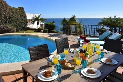 Image de Maison de vacances Nerja pour 1 - 8 personnes avec 4 chambres Ă coucher - Maison de vacances