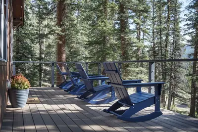 Image de Carson Cabin: Modern + Mountain Views, Mins to Town 🌲 🌲