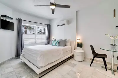 Image de Best location by the Beach! Free WiFi - Tv - All amenities