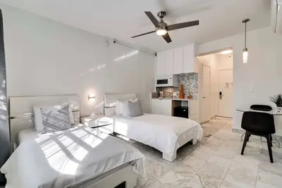 Image de Best location by the Beach! Free WiFi - Tv - All amenities