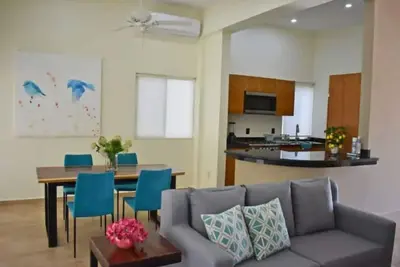 Image de Gorgeous & cozy house close to the beach & market.