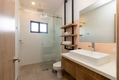 Image de Gold Standard | Tropic Suite