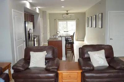 Image de Grafton Escape #2 - River views! Pool! Walking distance to bars\/restaurants