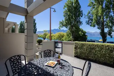 Image de Manuka Lakeside Apt, Fire Place, Free Parking, Cbd