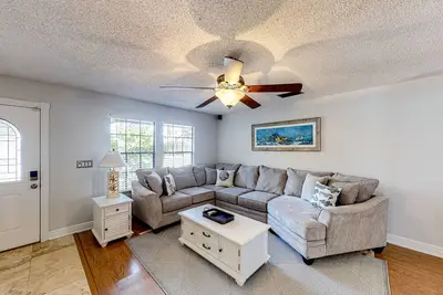 Image de Family-Friendly Home W/ Enclosed Backyard, Rv/Boat Parking, & High-Speed WiFi