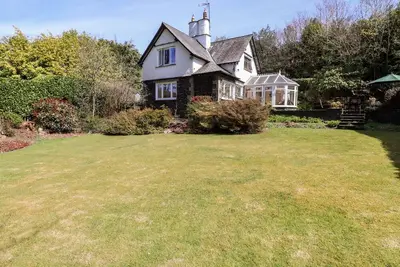 Brunton Lodge, family friendly in Bowness-On-Windermere