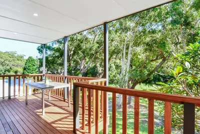 Image de The Lazy Seal This newly renovated two storey four bedroom property offers modern, light and airy op