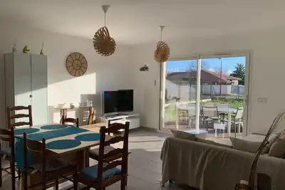 Image de Maison 6 pers, climatisée, quartier calme, proche Dune du Pyla et pistes cyclables, ménage inclus