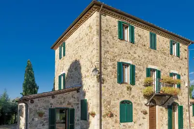 Image de Ancient country house completely restored
