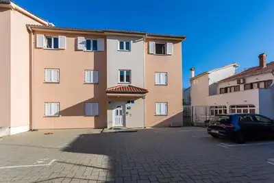 Image de Appartement de vacances Tinka dans le centre de Baska avec vue sur la mer