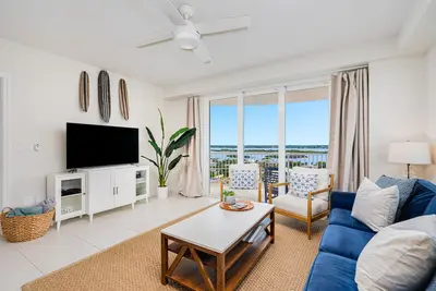 Image de Stunning River & Ocean 9th Floor Views in our Comfortable Coastal Retreat