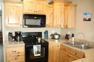 Image de Clean & Comfortable Townhome|Near Costco|Self-Checkin|Great for kids|Rest& Relax