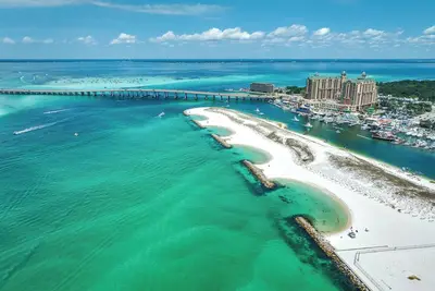Image de Awesome Direct Ocean Views! Resort on Beach! Heart of Destin! Close 2 Everything