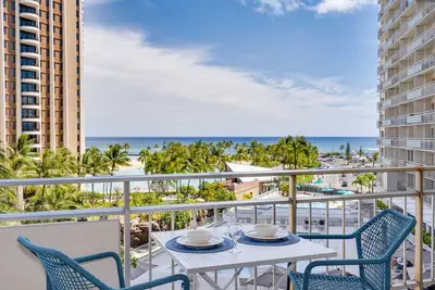 Image de Ilikai 516 Ocean / Lagoon Views- New K Bed, Q Sofabed - Newly Renovated