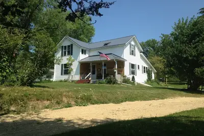 Image de Ideal spot minutes from Kickapoo Valley Reserve, Wildcat StatePark & fly fishing