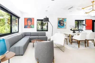 Image de Wonderful Home with Jacuzzi in Wynwood