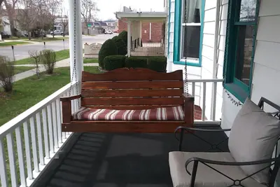 Image de LeGros Chateau - Best Downtown Dells Vacation Rental! Game Room!