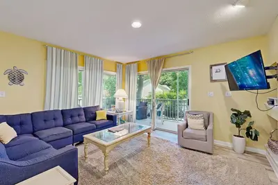 Image de Sea Colony Escape with Shared Pool, Tennis Courts, & Free Shuttle to Beach
