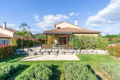 Image de Villa Ardèche de luxe | Villa Acacia | 4 chambres | Piscine partagée | Parfait pour les familles
