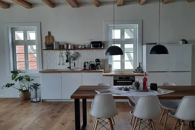 Image de Modern vacation apartment \"Tanzsaal\" Living in a listed half-timbered house