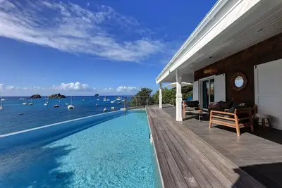 Image de Pleasure in Public by Personal Villas - Sophisticated Villa, Breathtaking Ocean