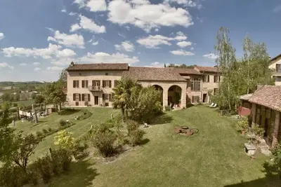 Image de Winery Cascina Intersenga - \"Mansarde Mezza Luna\"