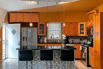 Image de Family home in the Elmwood Village