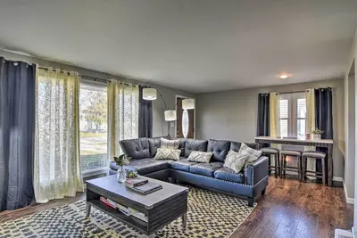 Image de Buffalo Getaway w/ Charcoal Grill & Patio!