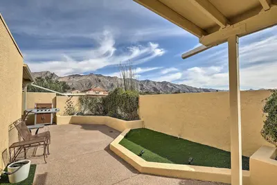 Image de Tucson Townhome w/ Private Patio & Mtn Views!