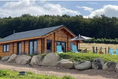 Chalet au calme avec superbe vue dégagée sur le Morvan