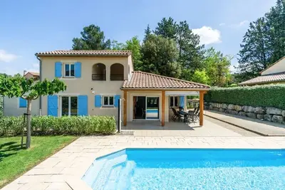 Image de Villa de luxe en Ardèche | Villa Vivre | 4 chambres | Piscine privée | Parfait pour les familles